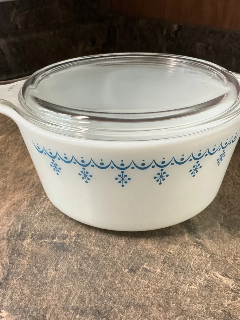 Vintage Pyrex Snowflake Garland Cinderella Casserole Bowl w/Lid - 474-B - Picture 3 of 9